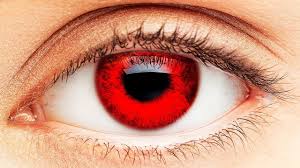 العيون الحمراء